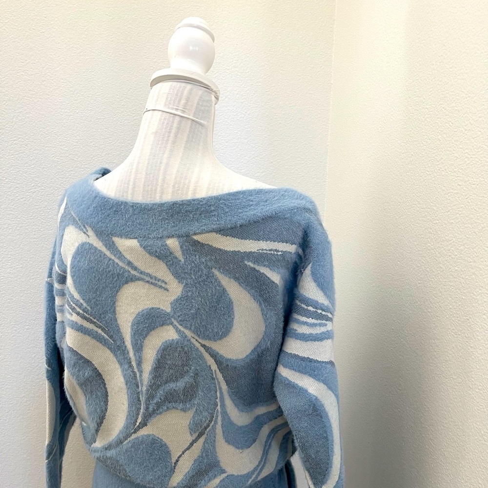 Sweater With Soft Matching Short. Nwt - image 4